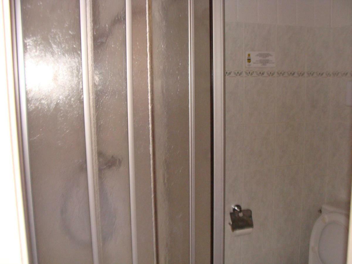 Logis La Gamade Hotel Donzenac ภายนอก รูปภาพ